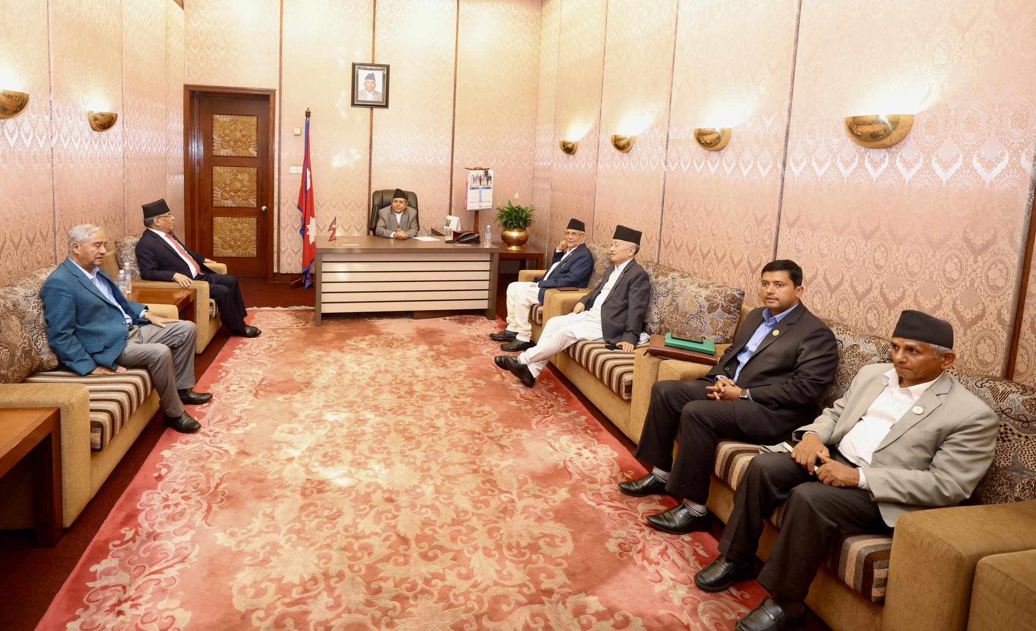 सभामुखसहित प्रमुख तीन दलका शीर्ष नेताको बैठक भोलि फेरि बस्ने
